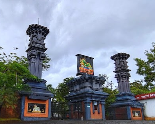 Image of Vismaya Park entrence